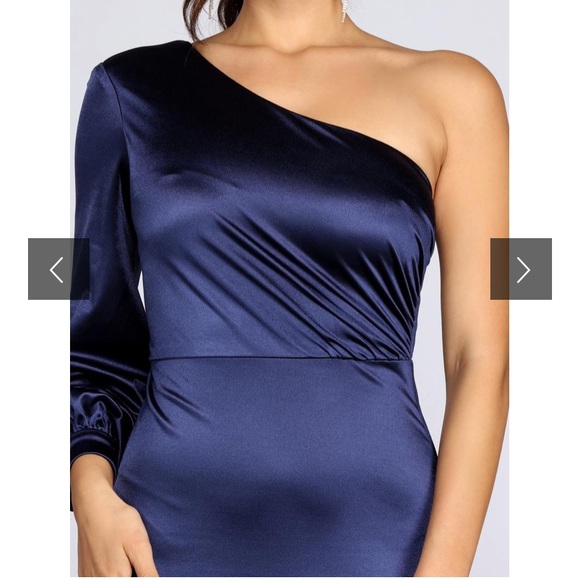 BEATRIX SATIN GOWN - Picture 3 of 5